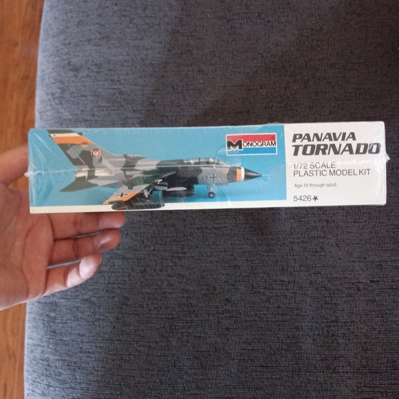 Monogram Panavia Toranado Plastic Model Kit Scale 1/72 - Picture 2 of 5